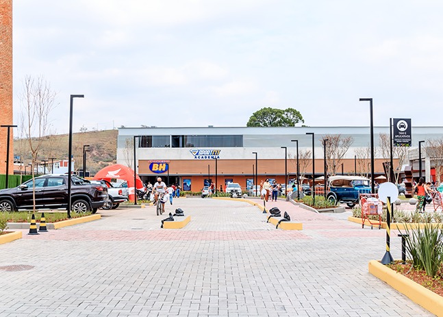 NOVA LOJA SUPERMERCADOS BH NO SHOPPING PÁTIO MATOSINHOS