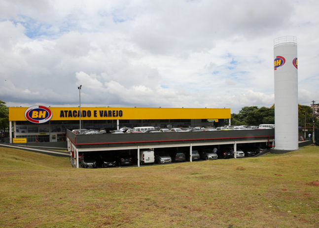 Supermercados BH inaugura sua segunda loja no formato atacado e varejo em Belo Horizonte