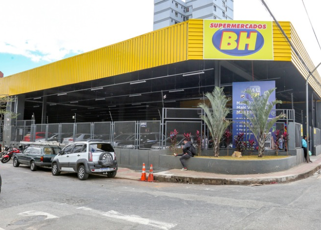 Supermercados BH inaugura nova loja no bairro Coração Eucarístico em Belo Horizonte