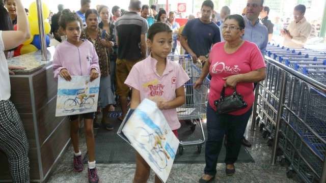 Inauguração da sexta loja de Betim